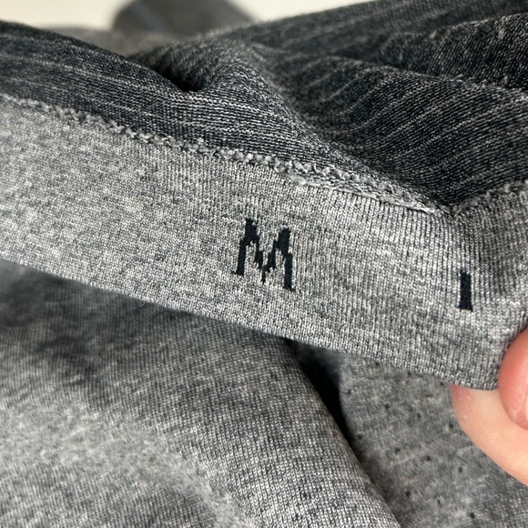 Lululemon Metal Vent Tech Long Sleeve Shirt Mens Medium Grey - Picture 3 of 9